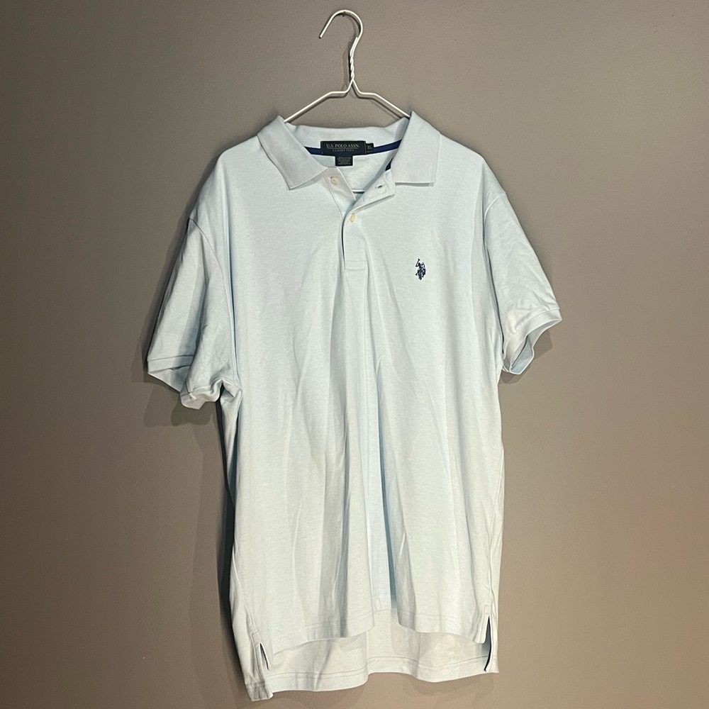 Men’s pale blue polo
